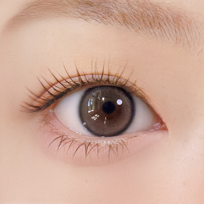 아이즈 플러스 애쉬 브라운